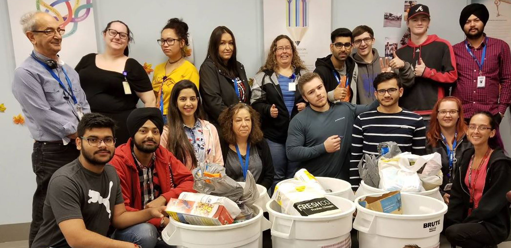 employees-volunteering-program-5