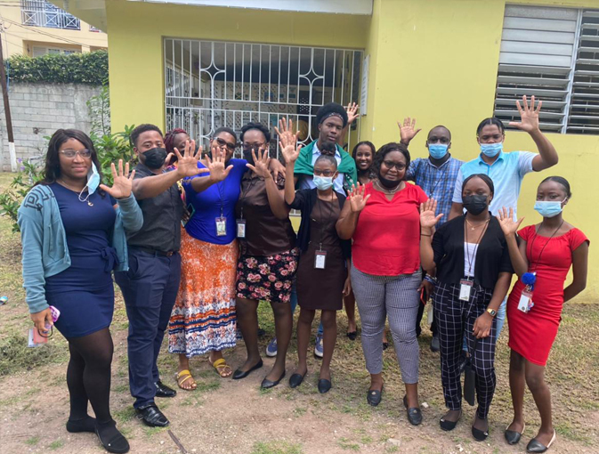 employees-volunteering-program-2