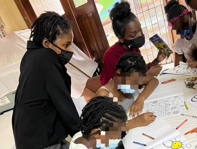 employees-volunteering-program-4