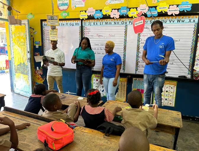 employees-volunteering-program-8