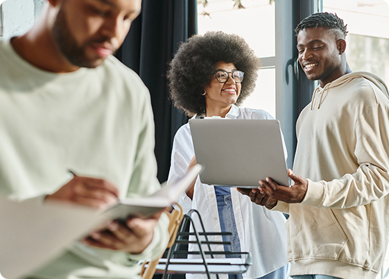 7 Essential Customer Service Goals for 2025