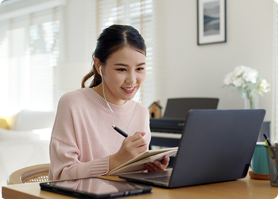 How to Start a Career in IT: A Complete Guide for Beginners